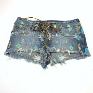 Kendall & Kylie Jean Shorts Tribal Embroidered 1